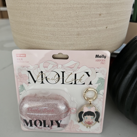 POP MART | Accessories | Molly Series Earphone Case For Airpods